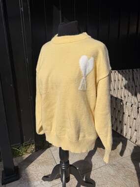 Ami Alexandre Mattiussi Ami de Coeur Intarsia Logo Crewneck Sweater in Yellow